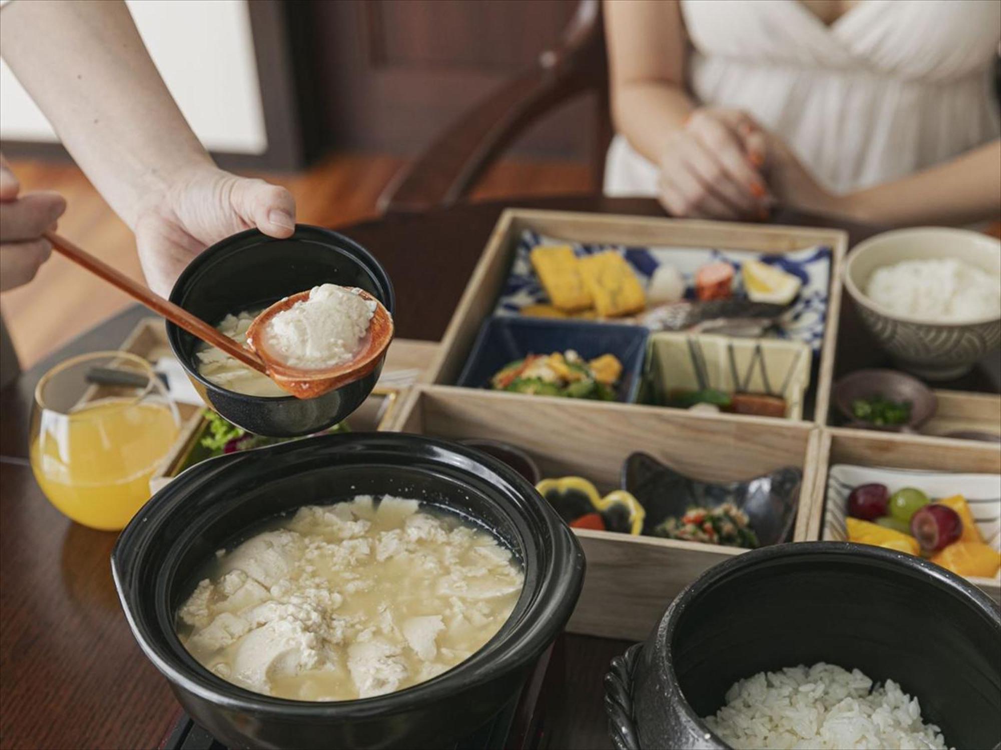 Отель Okinawa Exes Наха Экстерьер фото